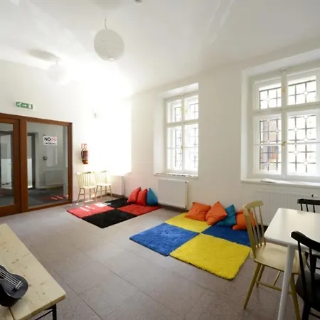 Safestay Prague Charles Bridge Hostel *