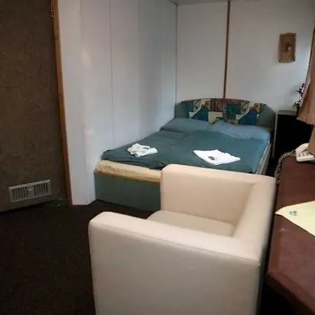 Vodnik Botel 3*
