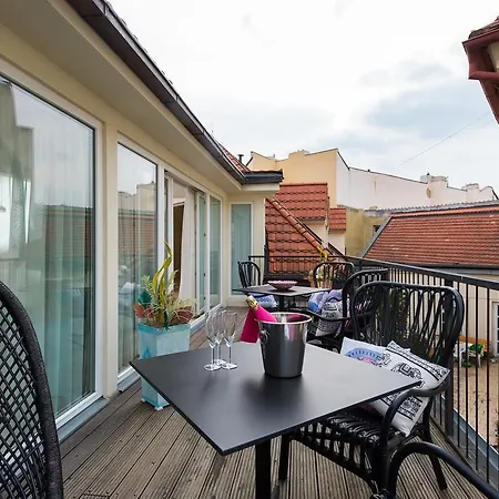 Empirent Design Apartment