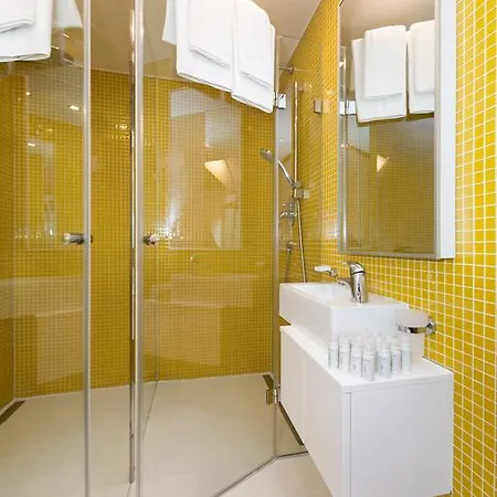 Empirent Design Apartment