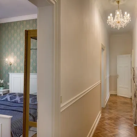 Smetanovo Nabrezi - Riverview Old Town Apartment Prague
