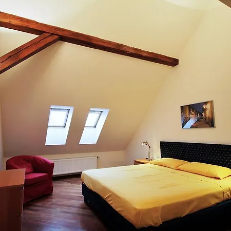 سكن دوسني 6 * براغ