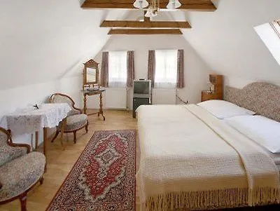 Red Lion Hotel 4*