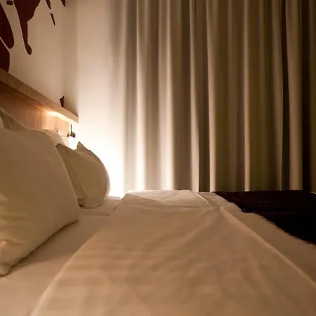 Hotel Dahlia 3*