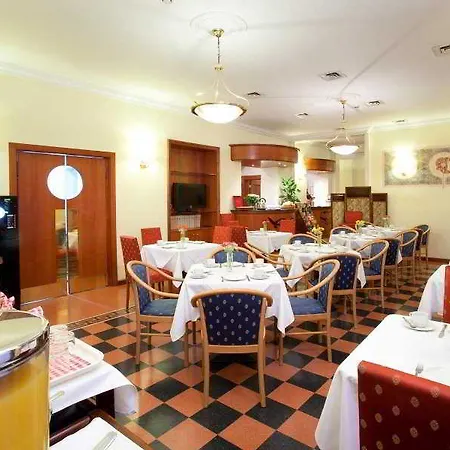 Tivoli Hotel