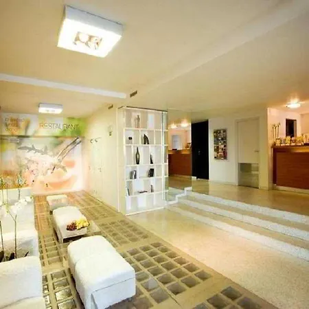Akcent Hotel Praga