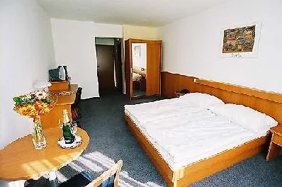 Inos 3*