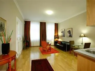 Hunger Aparthotel