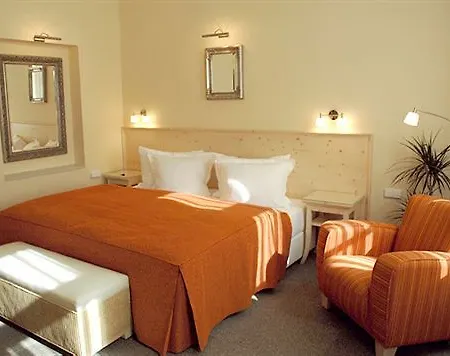 Unitas Szálloda 4*