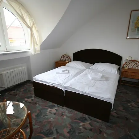 Otar 3* Prague