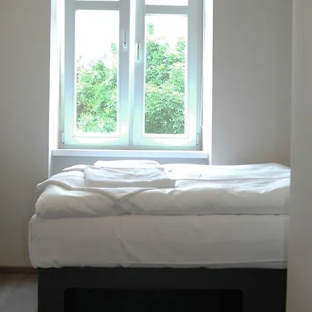 Le Petit Hotel