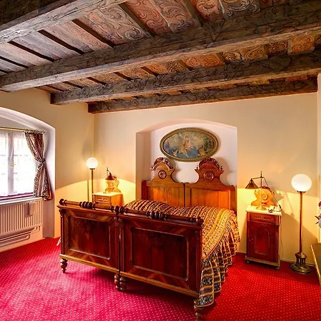 Hotell Waldstein 4*
