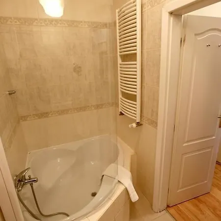 Hotel Donatello Prague