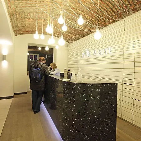 Hotel Pure White Prague