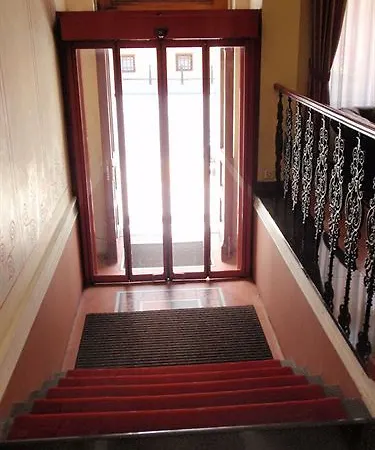 Tivoli 3*