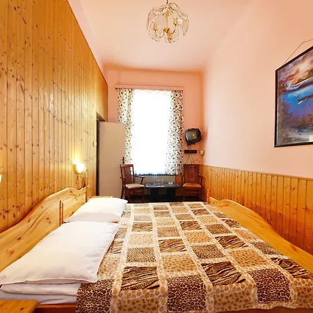 Anette Hotel