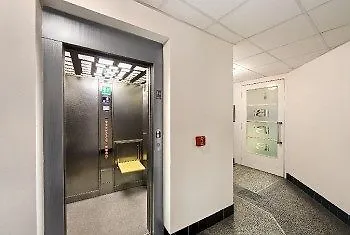酒店 贝内公寓 3*