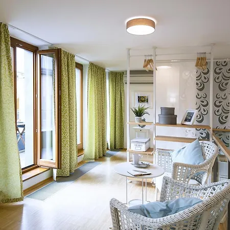 Modern Charvatova