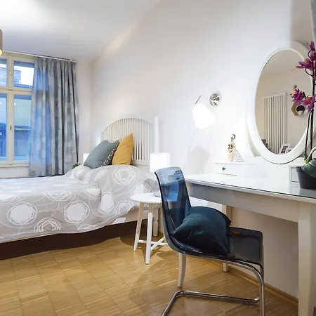 Modern Charvatova Apartment *