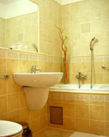Claris Hotel 3*