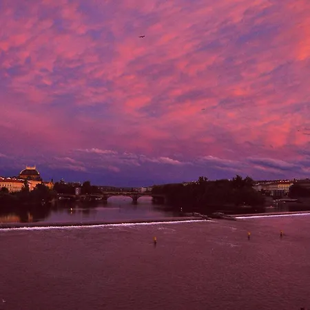Отель Meran 3*