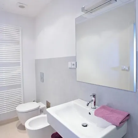House - The Modern Flat Apartment *