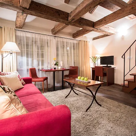 Hotel Miss Sophie's Charles Bridge 4*