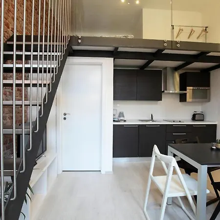 House - The Modern Flat *