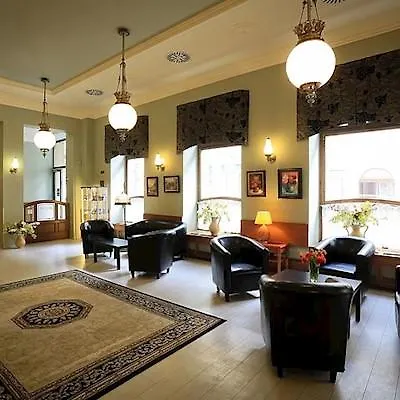 Ariston Hotel 4*