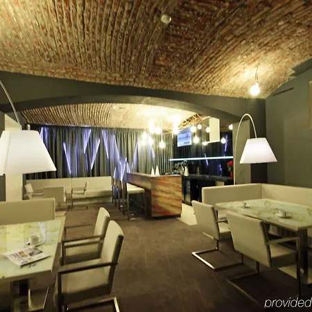 Pure White Hotel 4*