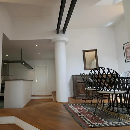 Apartment Pvh Charming Flats Odboru