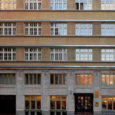 Hotel Clement 4*