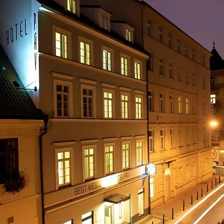 Hotel Pav 3*