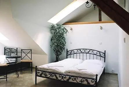 Pension Prague City 3*
