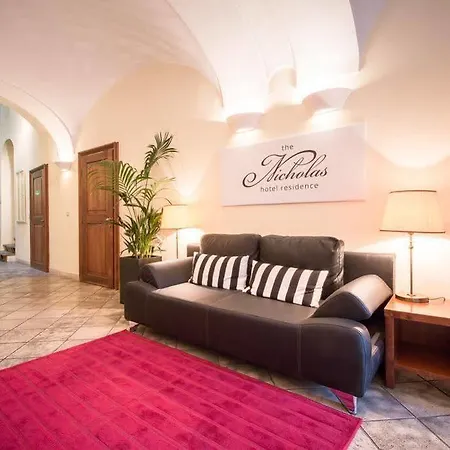 Miss Sophie's Charles Bridge 4* Prag