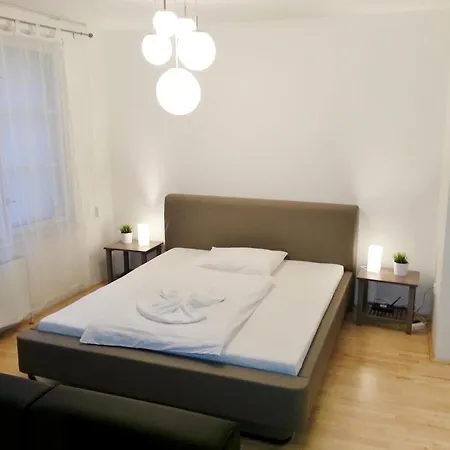 Old Town Square Aparthotel 4*