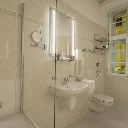 Hotel Pod Věží 4*