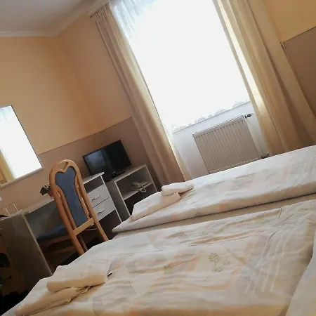 Wertheim 3* Prag
