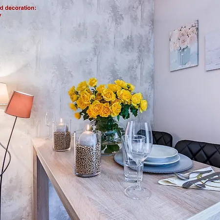 Apartment Air Conditioned Terrace