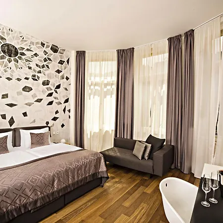 Golden Crown Hotel Prague