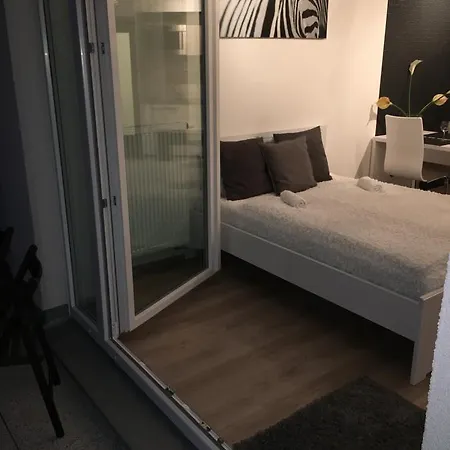 Blanc De Luxe Apartment