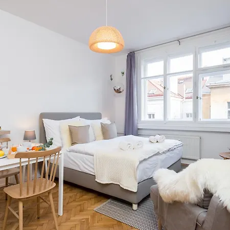 Empirent Petrin Park 4* Prague