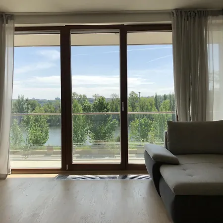 Luxury Riverside By Refa Group Apartment