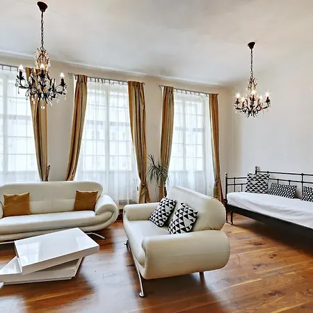 Apartment Historic Centre Ii