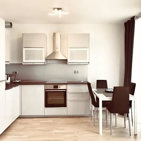 Luxury Riverside By Refa Group Apartment *