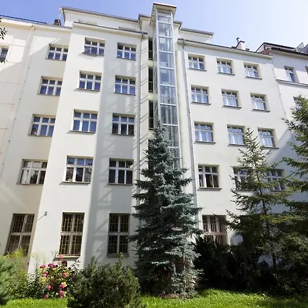 Dejvicka Ostello Praga