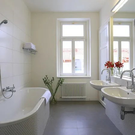 & Aparthotel Praha