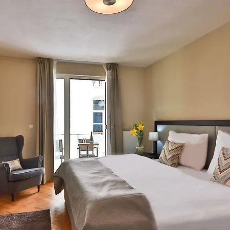 Aparthotel & Praha