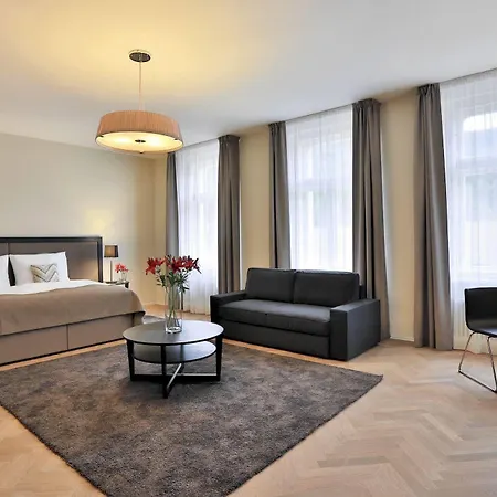 Aparthotel &