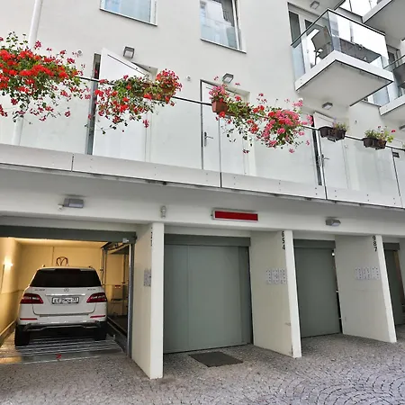 & Aparthotel